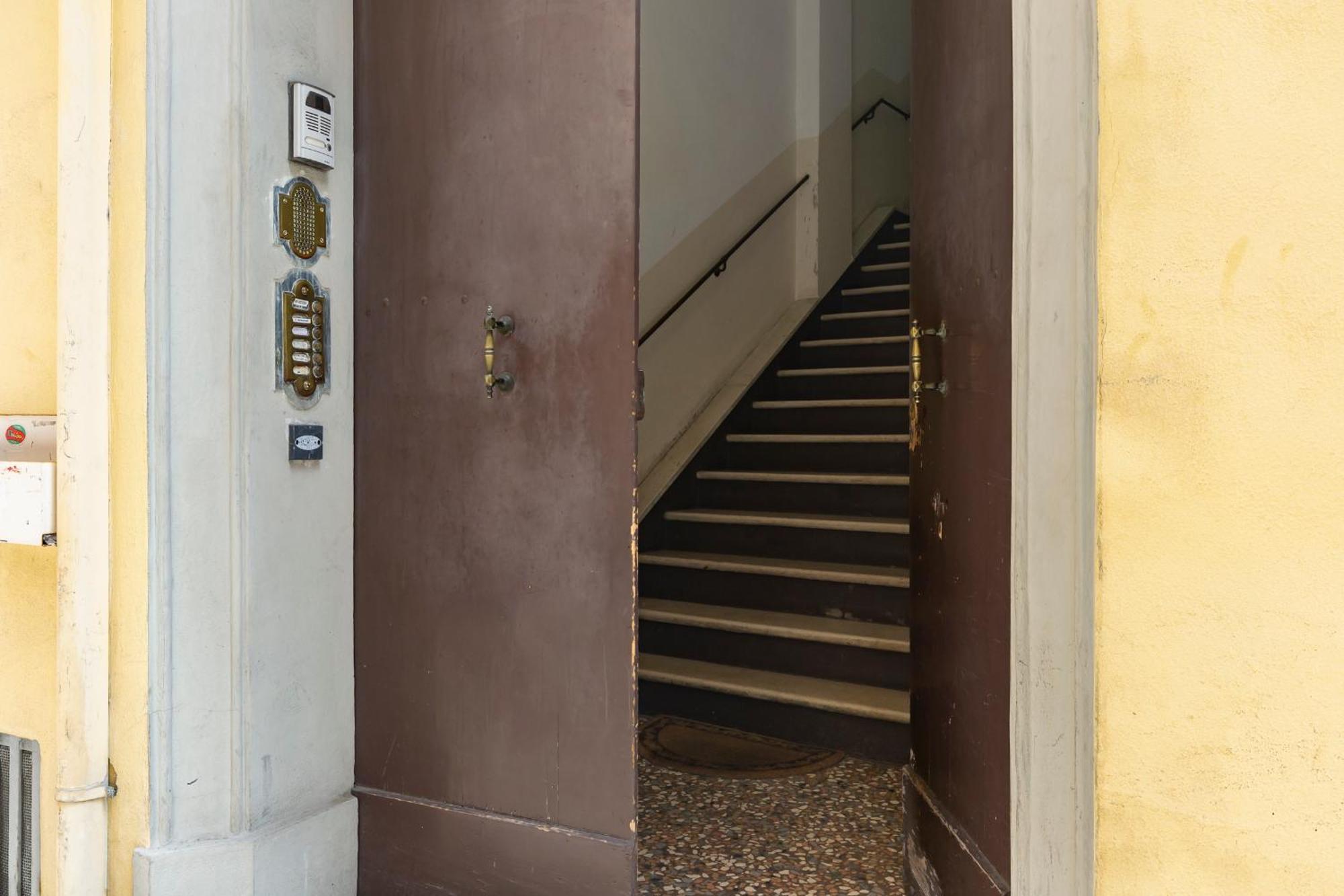 Apartment Amos - 5 Minutes From Piazza Maggiore 博洛尼亚 外观 照片